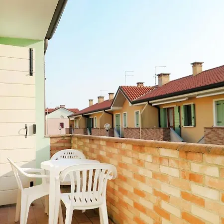 Solmare-9 By Interhome Lägenhet Rosapineta